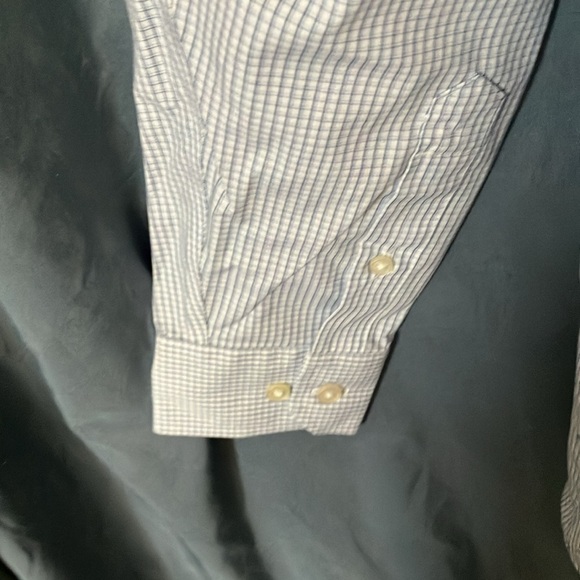 Banana Republic: Blue/White plaid Slim Fit Long Sleeve button down- S - Picture 4 of 16